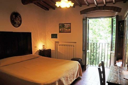 La Bottega Di Giovannino Acomodação com café da manhã Radda in Chianti Exterior foto